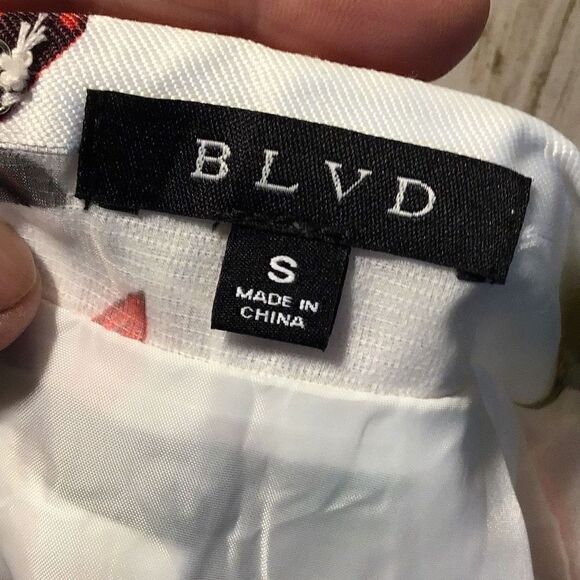 Skirt beautiful sheer rose and tulle skirt by BLVD size small - Picture 6 of 6